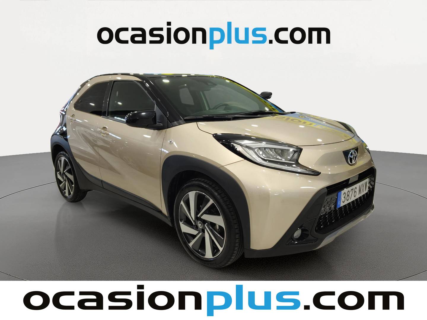 Foto delantera Toyota Aygo X Cross Toyota Aygo X Cross 1.0 VVT-I Undercover CVT (72 CV) derecha