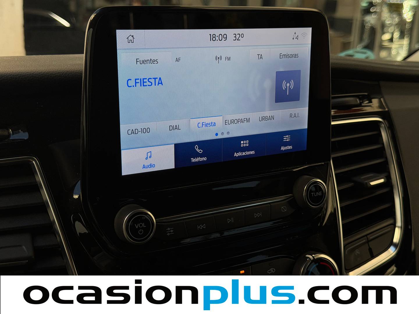 Ford Tourneo Custom Ford Tourneo Custom 2.0 Ecoblue L1 Titanium (130 CV) 8 plazas de segunda mano