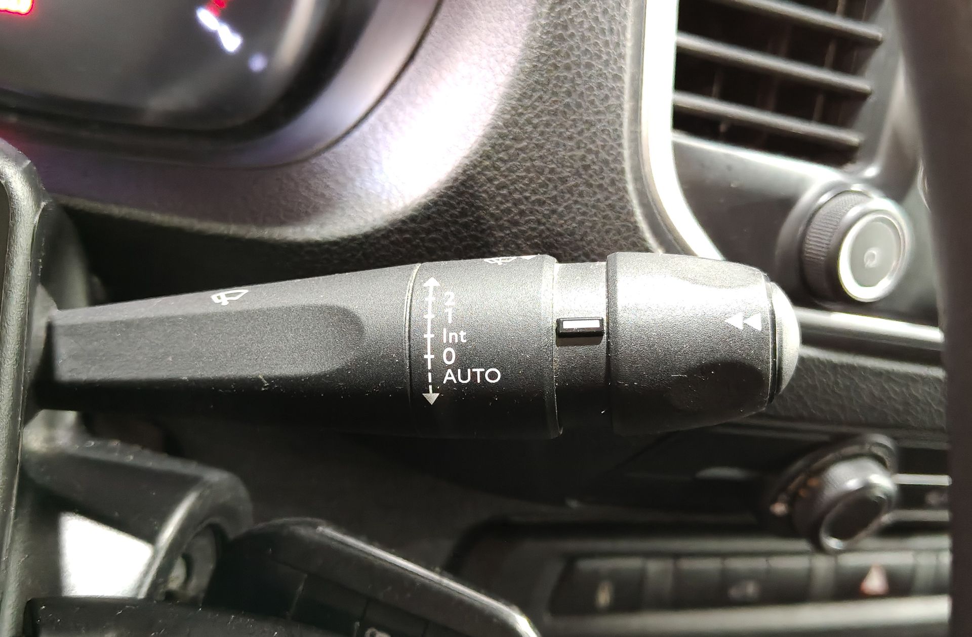Fiat Scudo Furgon 1.5 BlueHDi L2 3 plazas - foto 24