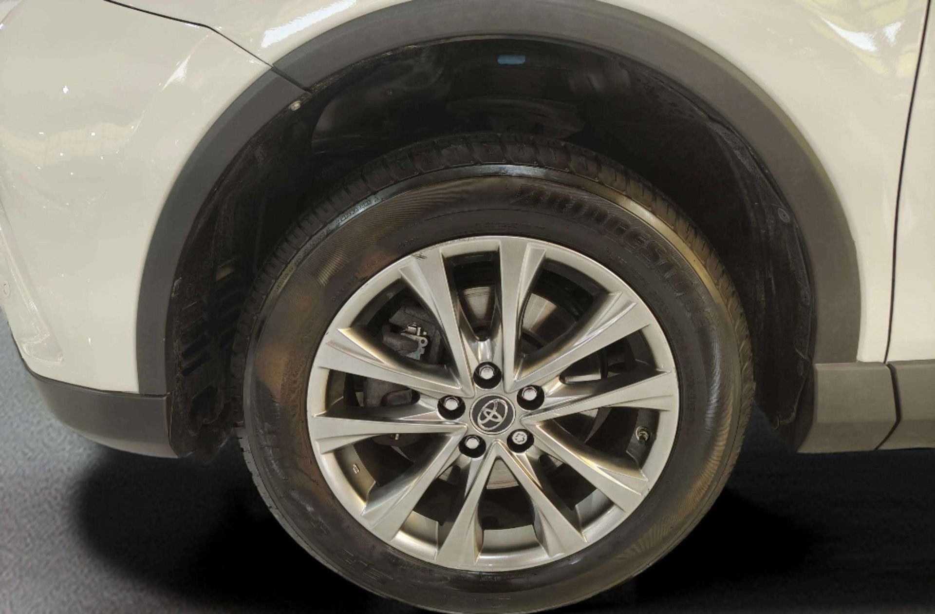 Toyota RAV4 2.5l hybrid Advance 2WD - foto 35