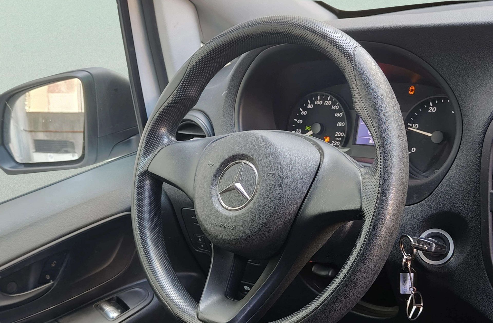 Mercedes-Benz Vito Furgon 111 CDI Larga - foto 18