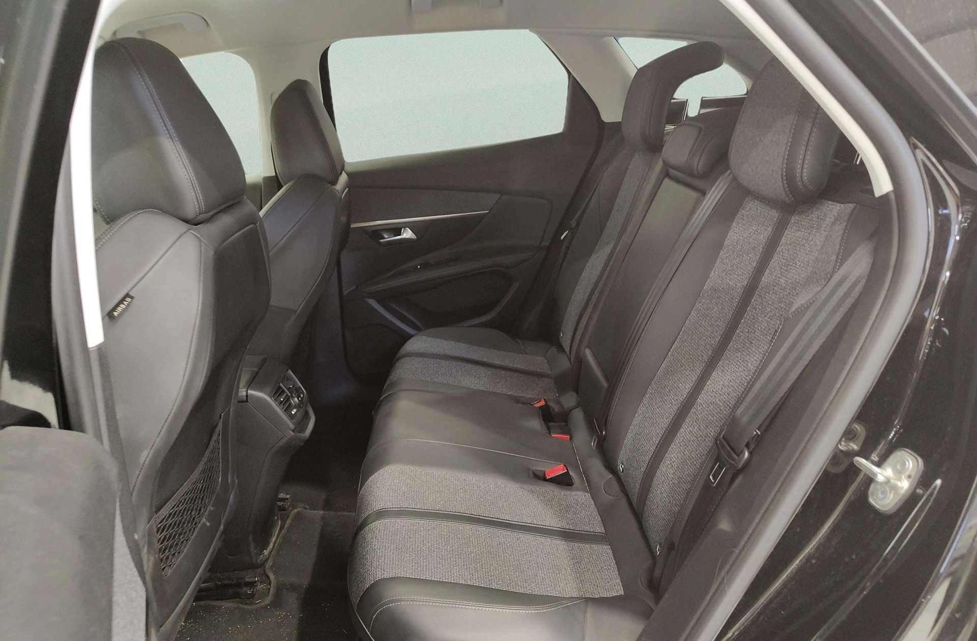 Peugeot 3008 PureTech 130 Allure - foto 13