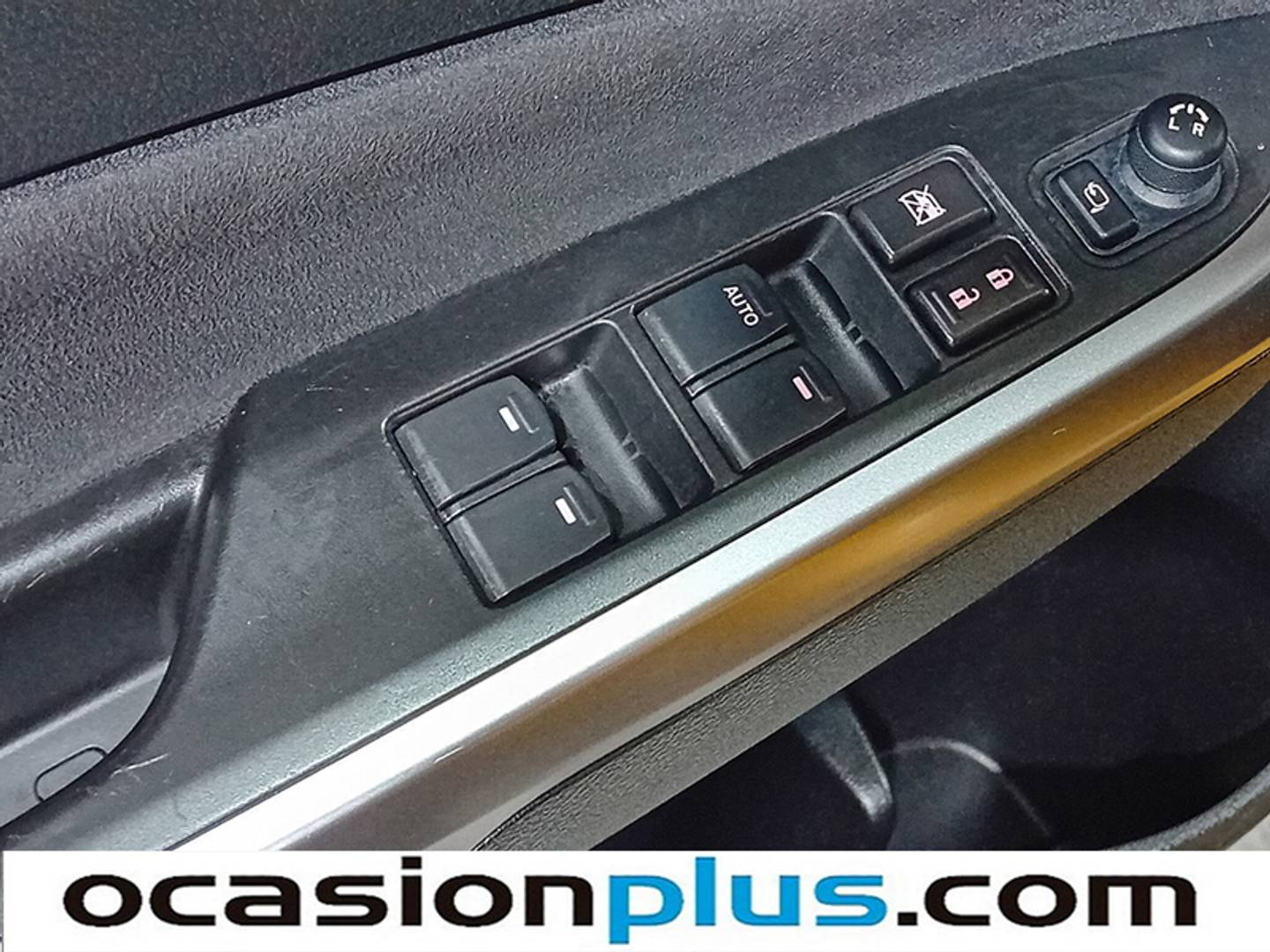 Foto Suzuki Vitara Suzuki Vitara 1.4 Turbo Mild Hybrid GLX Auto (129 CV)