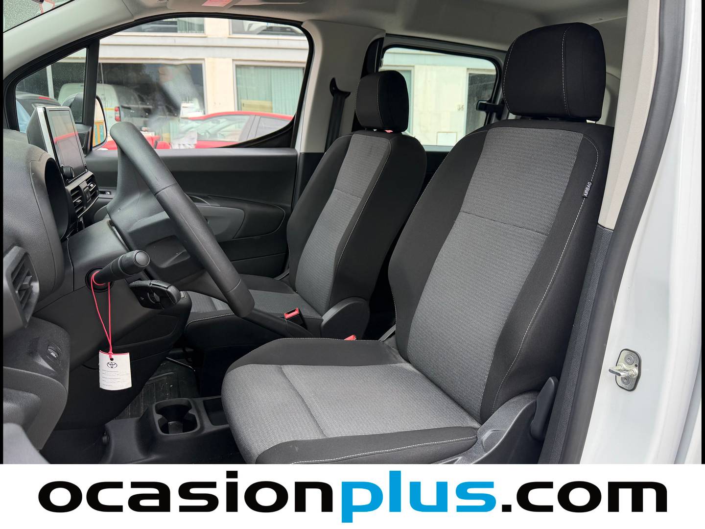 Foto asientos delanteros Toyota Proace City Verso Toyota Proace City Verso 1.5D L1 VX (131 CV)