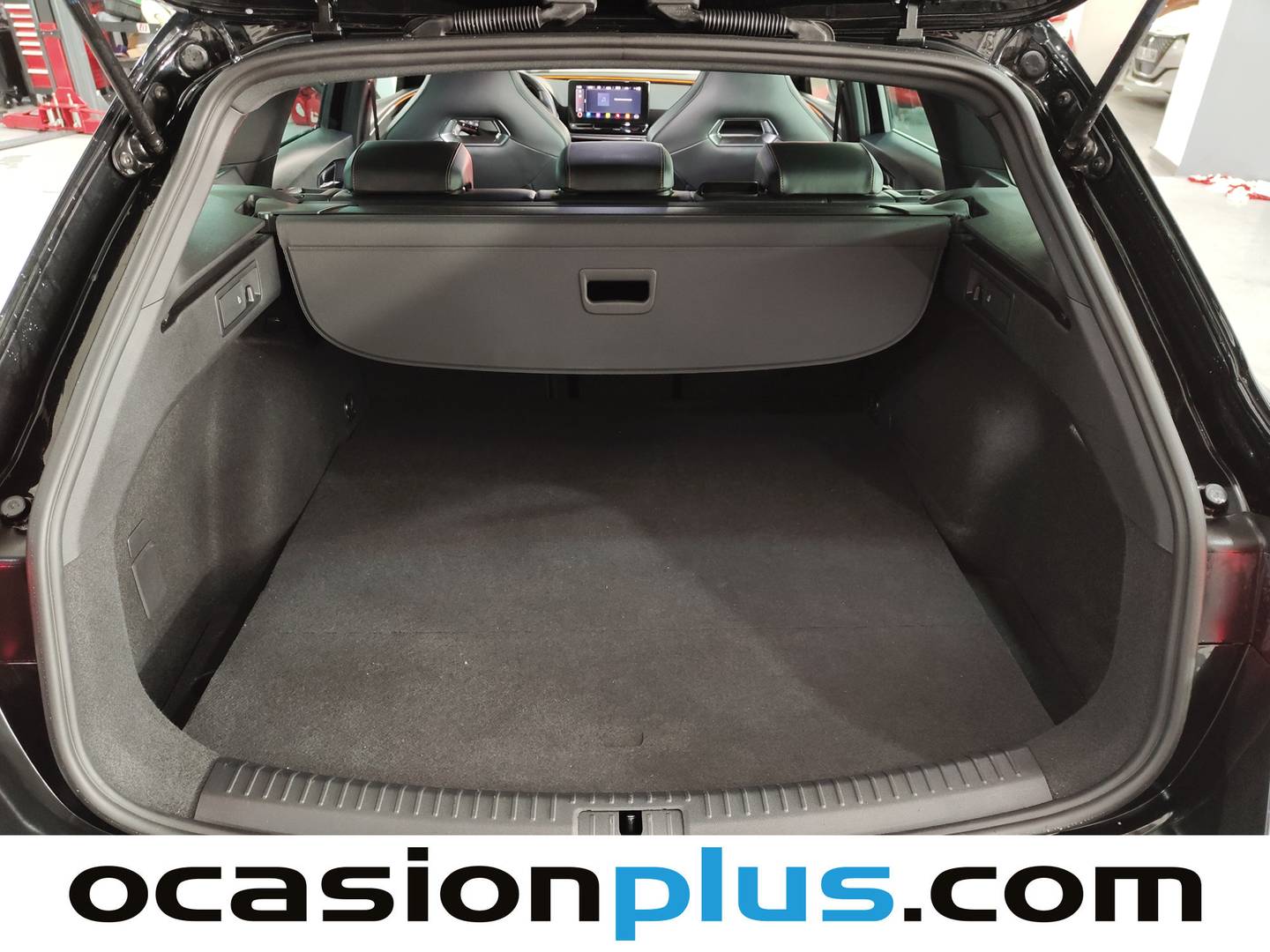 Foto Cupra León CUPRA Leon Sportstourer 1.4 e-Hybrid DSG (245 CV)