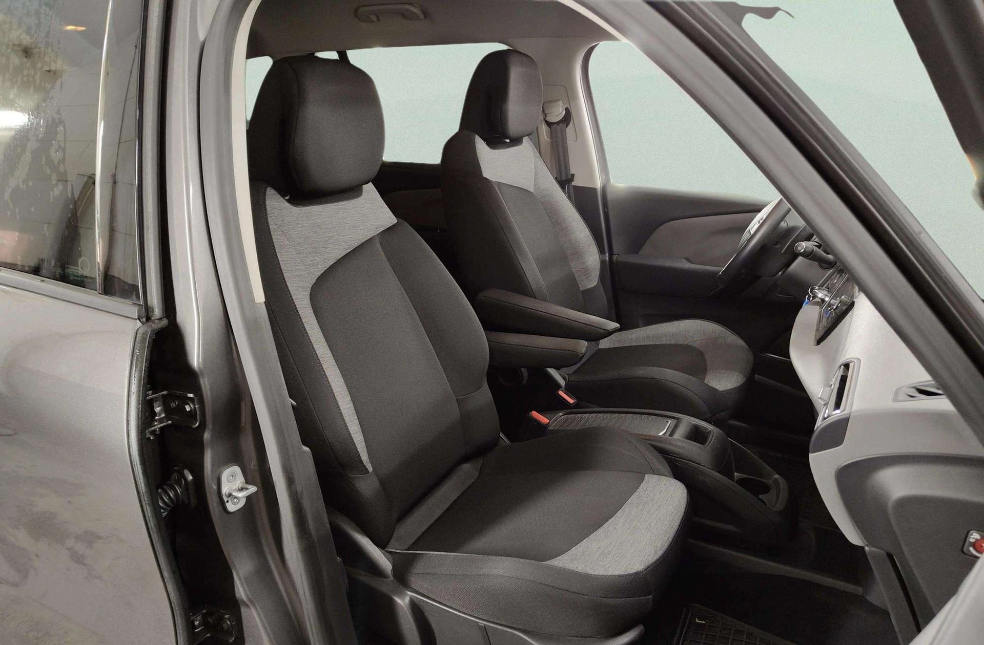 Citroën C4 Grand SpaceTourer PureTech 130 Feel EAT8 7 plazas - foto 19