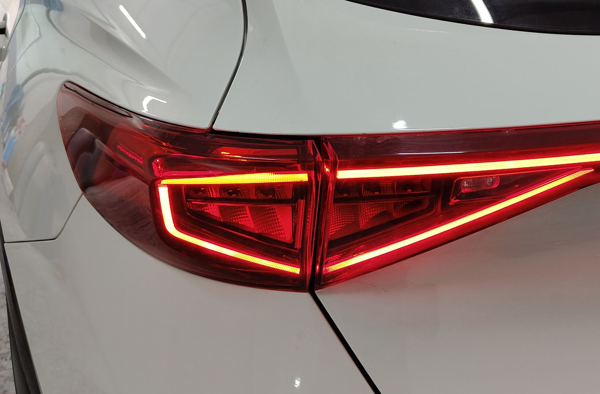Cupra Formentor 2.0 TSI 4Drive DSG - foto 18