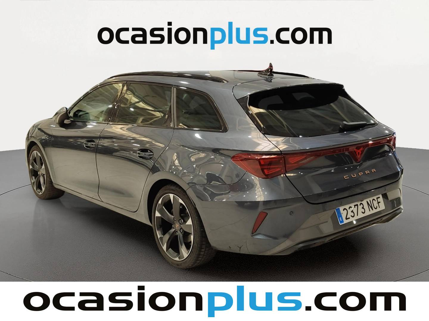 Foto trasera Cupra León Cupra Leon Sportstourer 1.5 TSI (150 CV) izquierda
