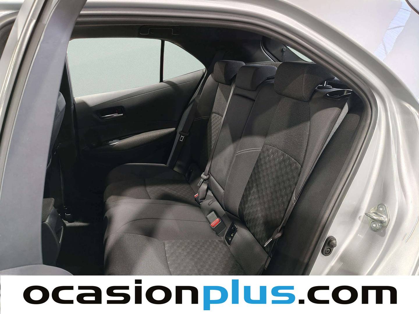 Foto asientos traseros Toyota Corolla Toyota Corolla 140H Active Plus (140 CV)