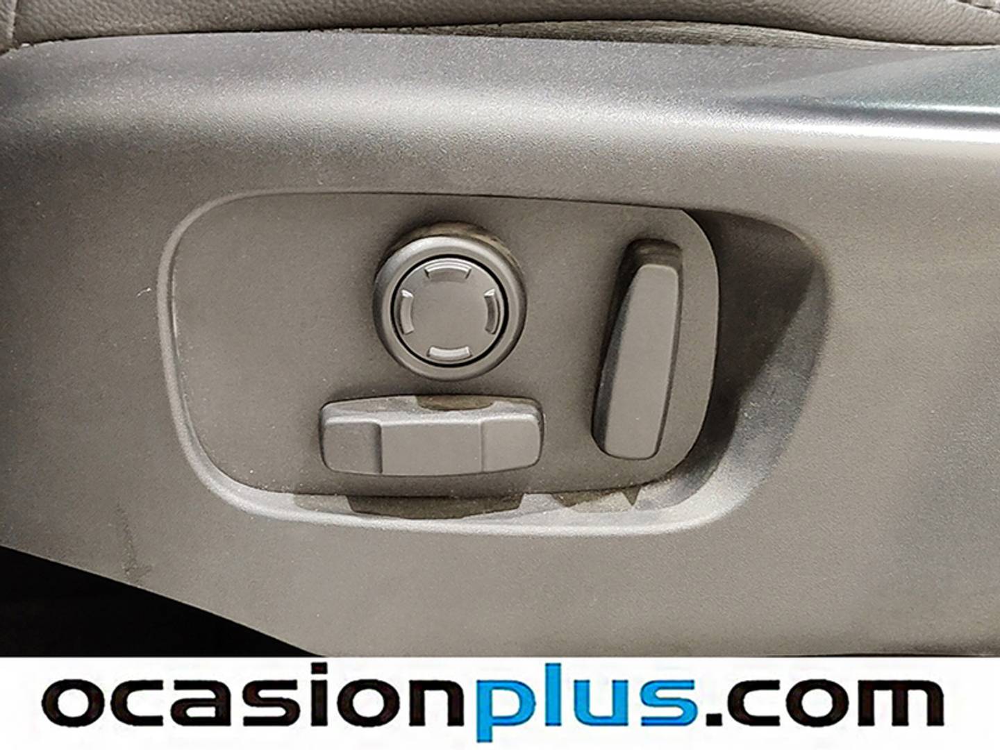 Foto Land Rover Discovery Land Rover Discovery 2.0 I4 SD4 HSE Auto (240 CV)