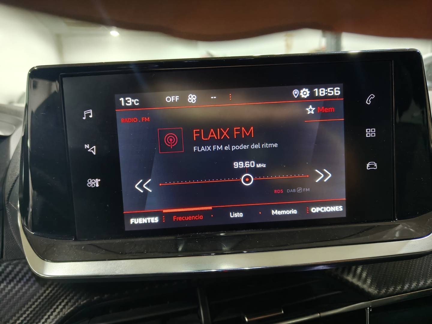 Foto Peugeot 2008 Peugeot 2008 PureTech 130 S&S Allure  (130 CV)