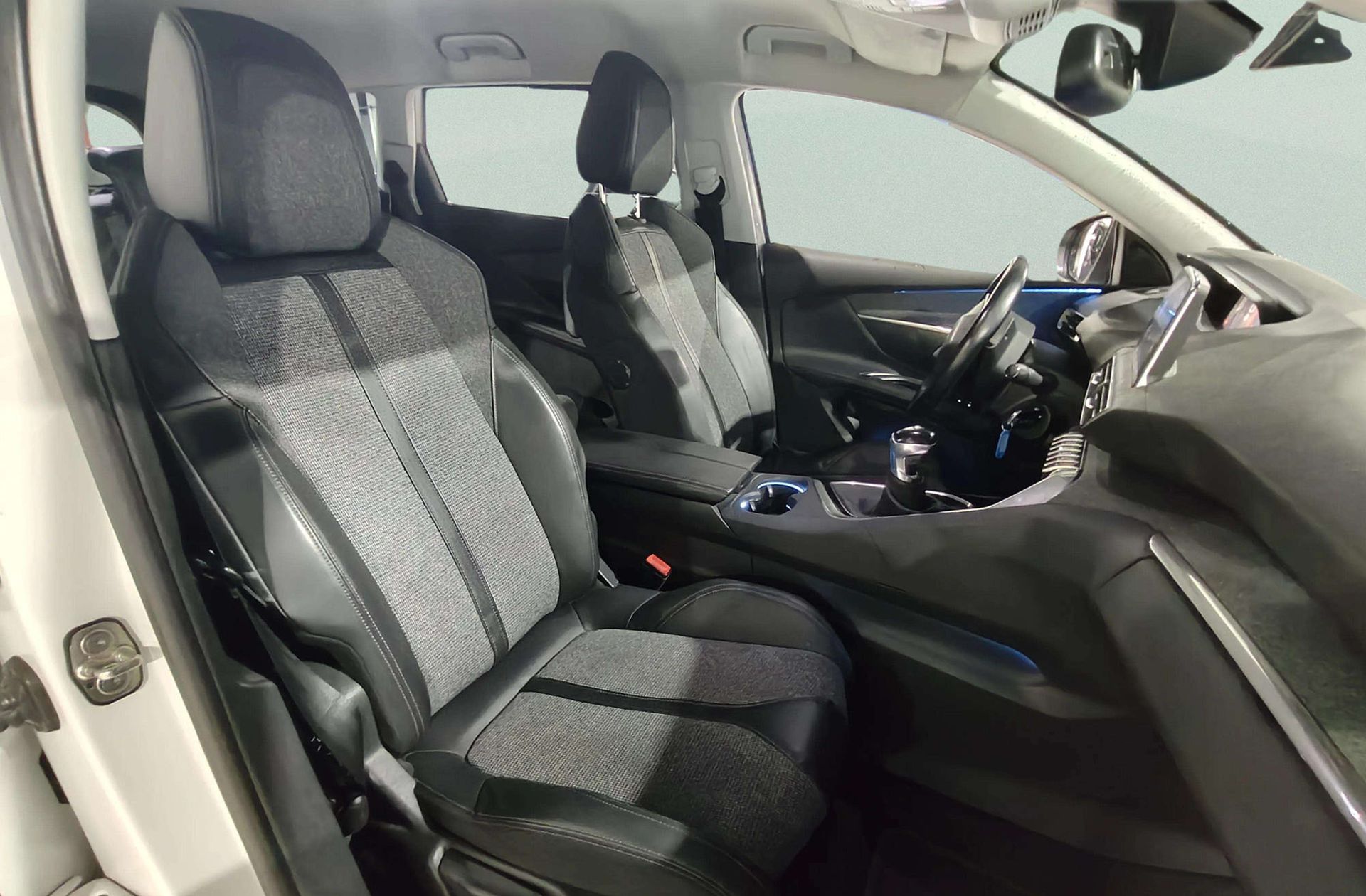 Peugeot 5008 PureTech 130 Allure 7 plazas - foto 19