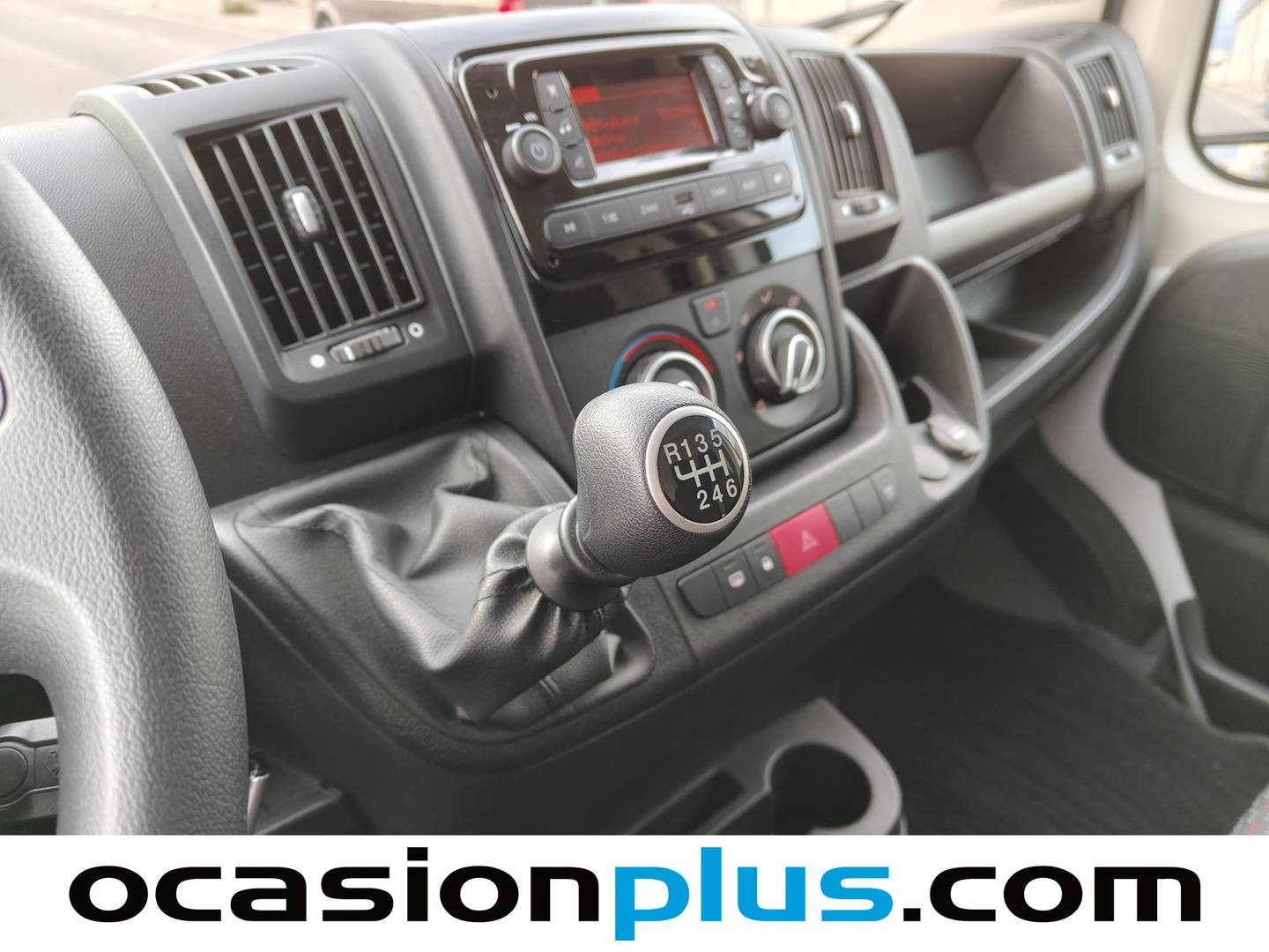 Foto Citroën Jumper Citroen Jumper BlueHDi 140 35 Heavy L4H3 (140 CV)