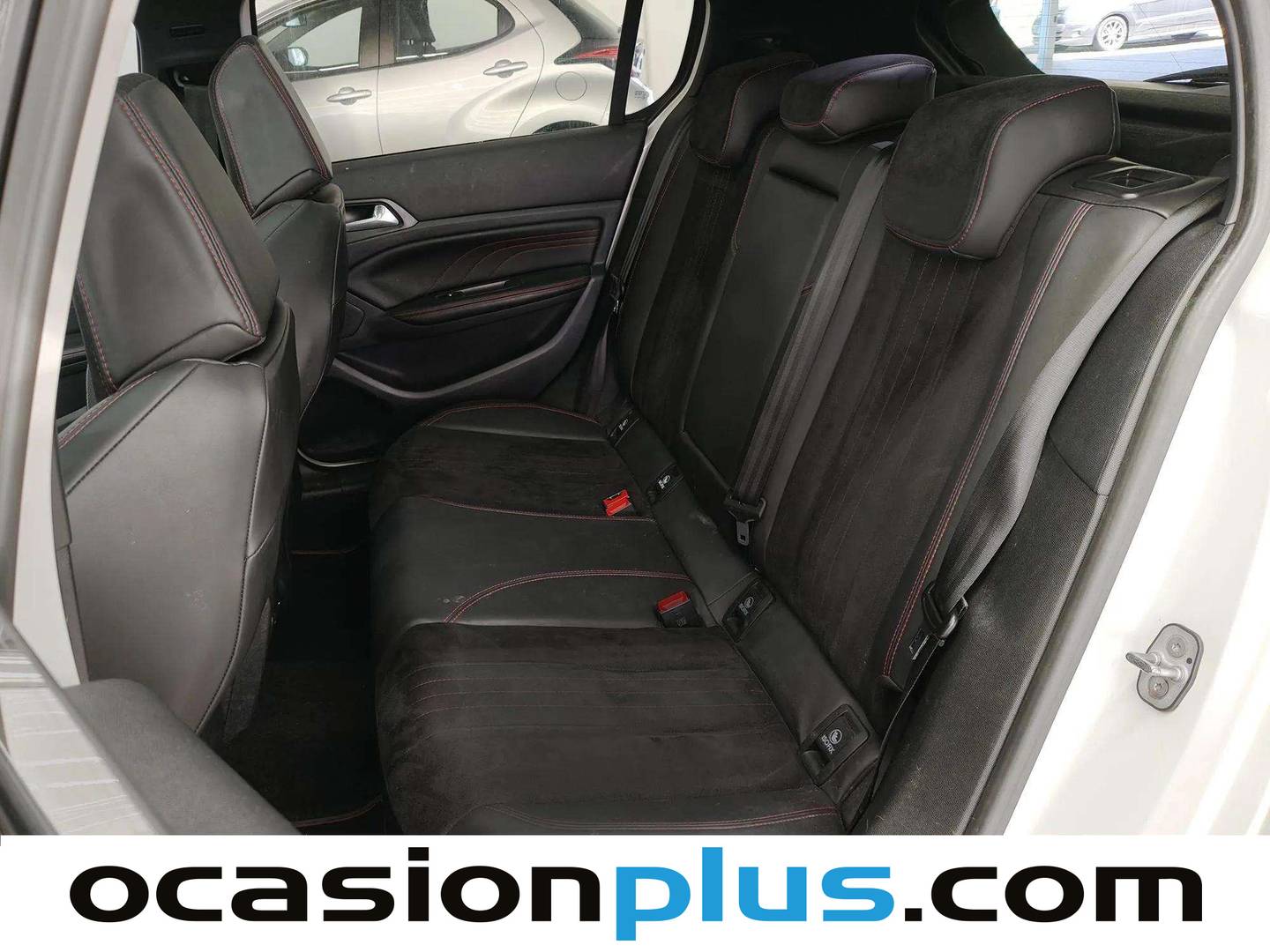 Foto asientos traseros Peugeot 308 Peugeot 308 1.6 GTI (272 CV)