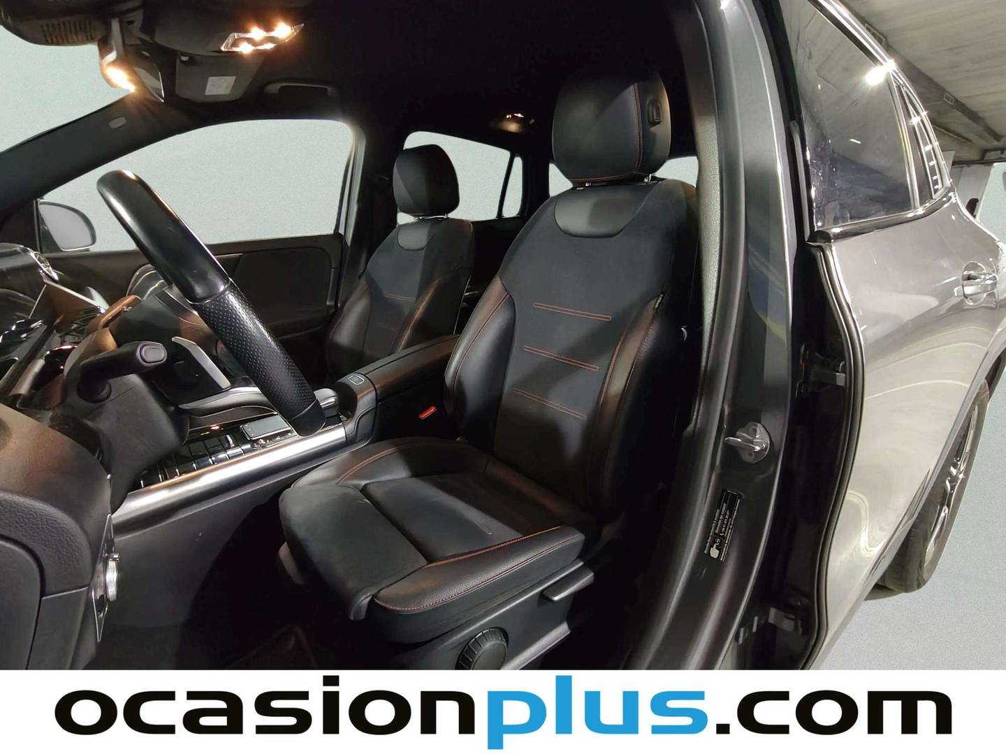Foto asientos delanteros Mercedes GLA Mercedes GLA 200 (163 CV)