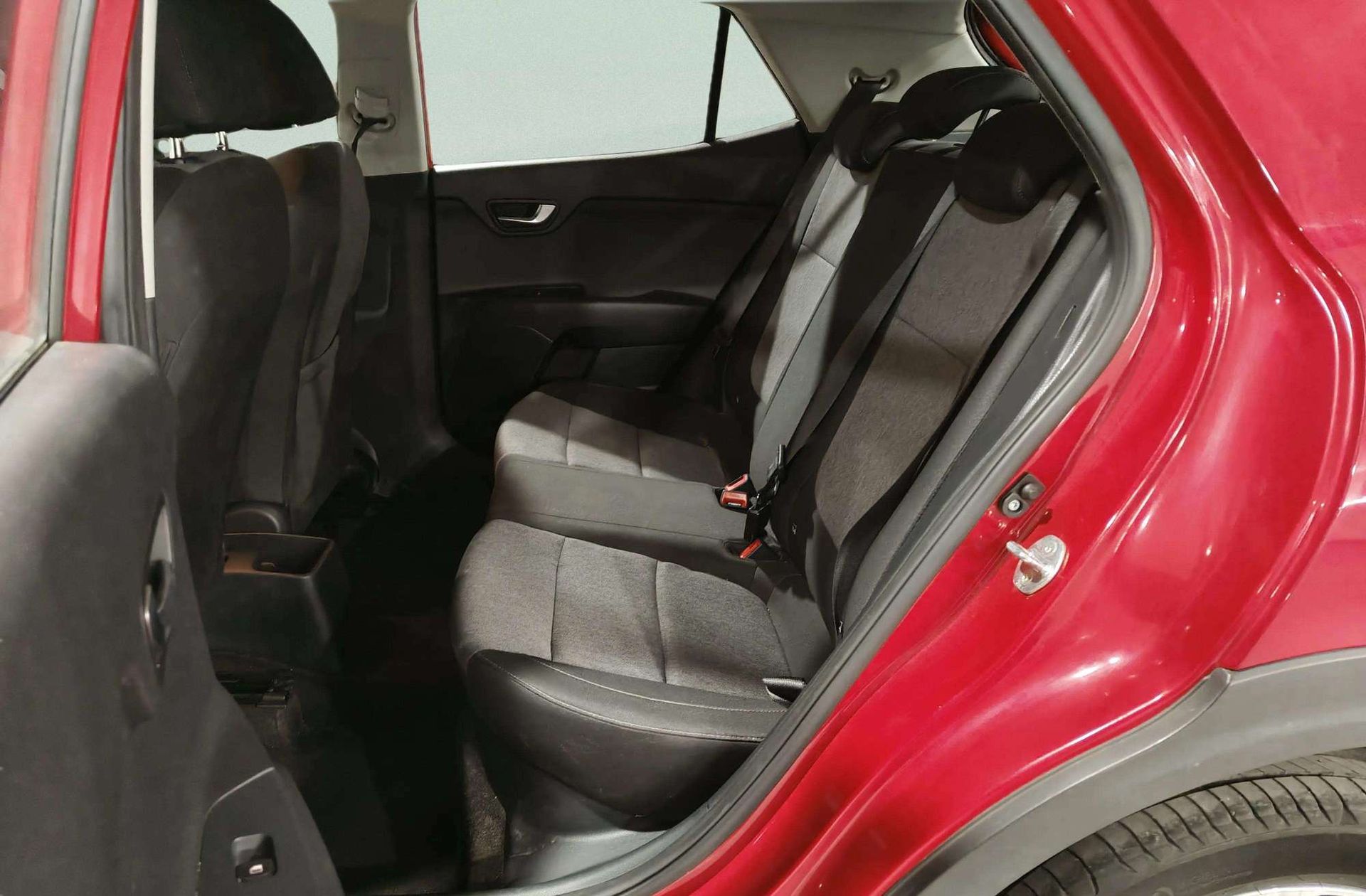 Kia Stonic 1.0 T-GDi Drive - foto 12