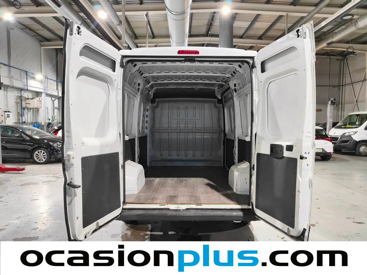 Foto Peugeot Boxer Peugeot Boxer Furgon BlueHDi 130 Pack 333 L2H2 (130 CV)