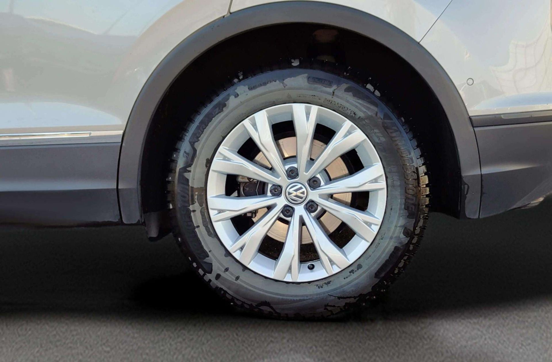 Volkswagen Tiguan Advance 2.0 TDI DSG - foto 43