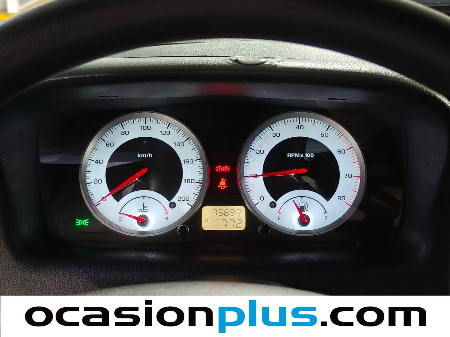 Extras y acabados del TATA Indigo Tata Indigo 1.4 MPFi SW LX (85 CV)
