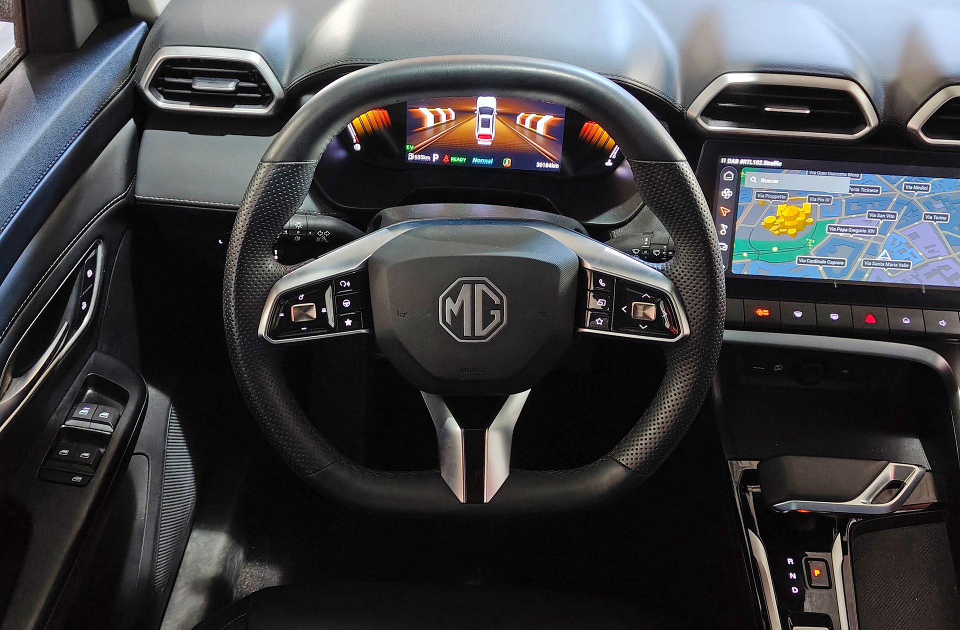 MG ZS 1.5 Hybrid+ Luxury - foto 31