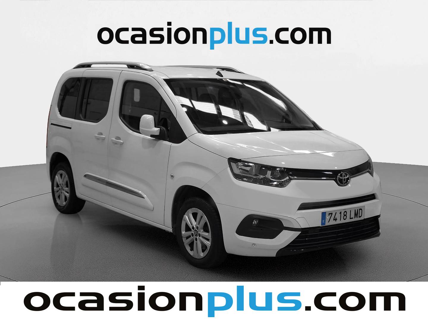 Foto delantera Toyota Proace City Verso Toyota Proace City Verso 1.2 Family Advance Auto L1 5 Plazas (131 CV) izquierda