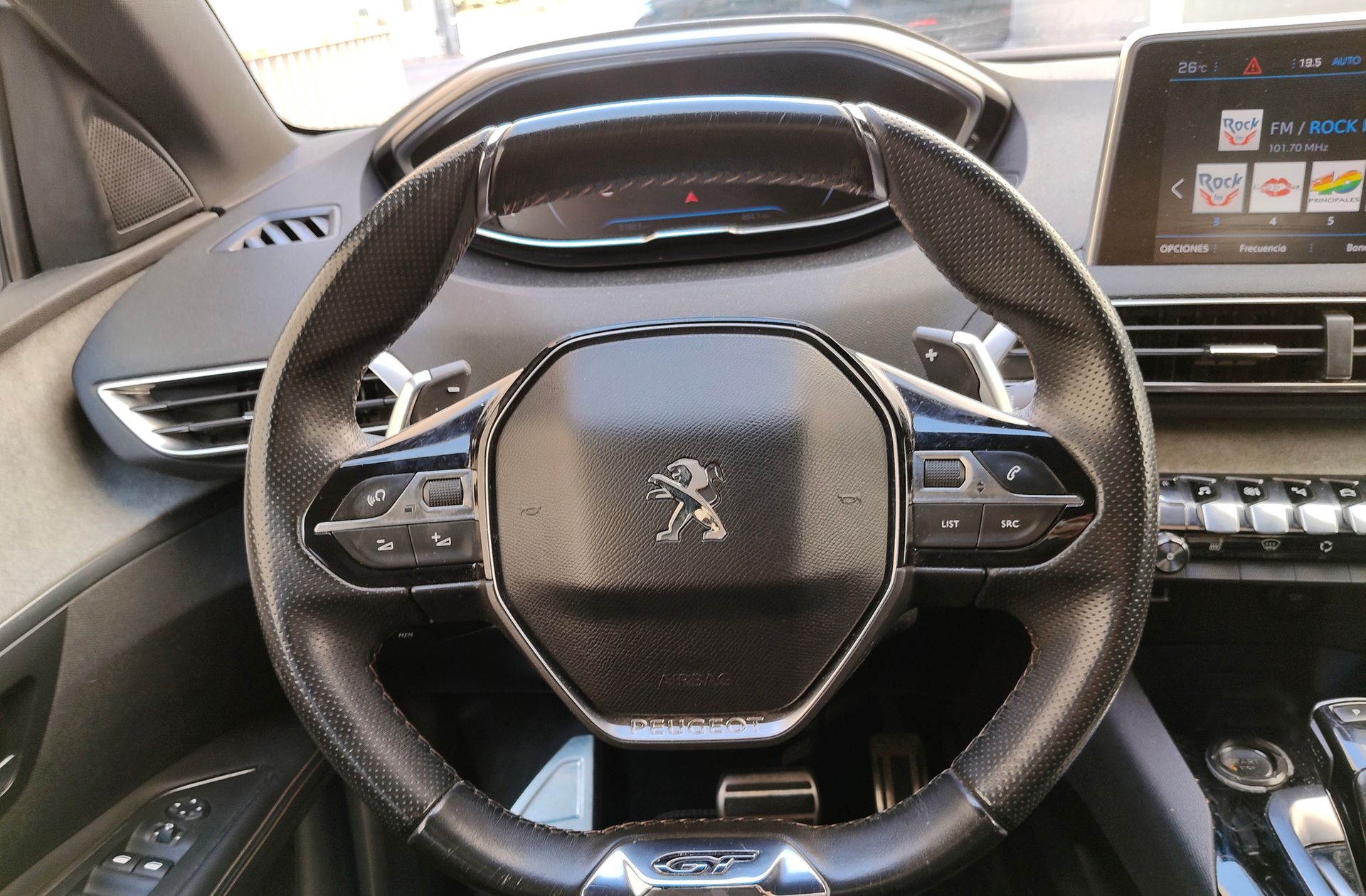 Peugeot 3008 BlueHDi 180 GT EAT8 - foto 27