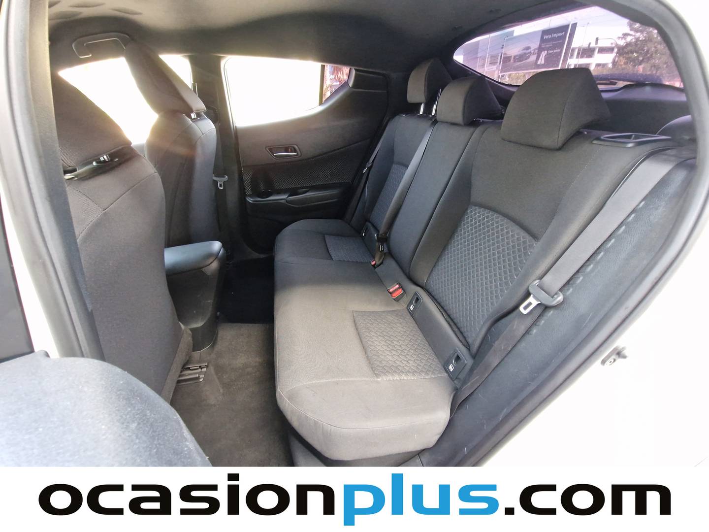 Foto asientos traseros Toyota C-HR Toyota C-HR 1.8 125H Active (122 CV)
