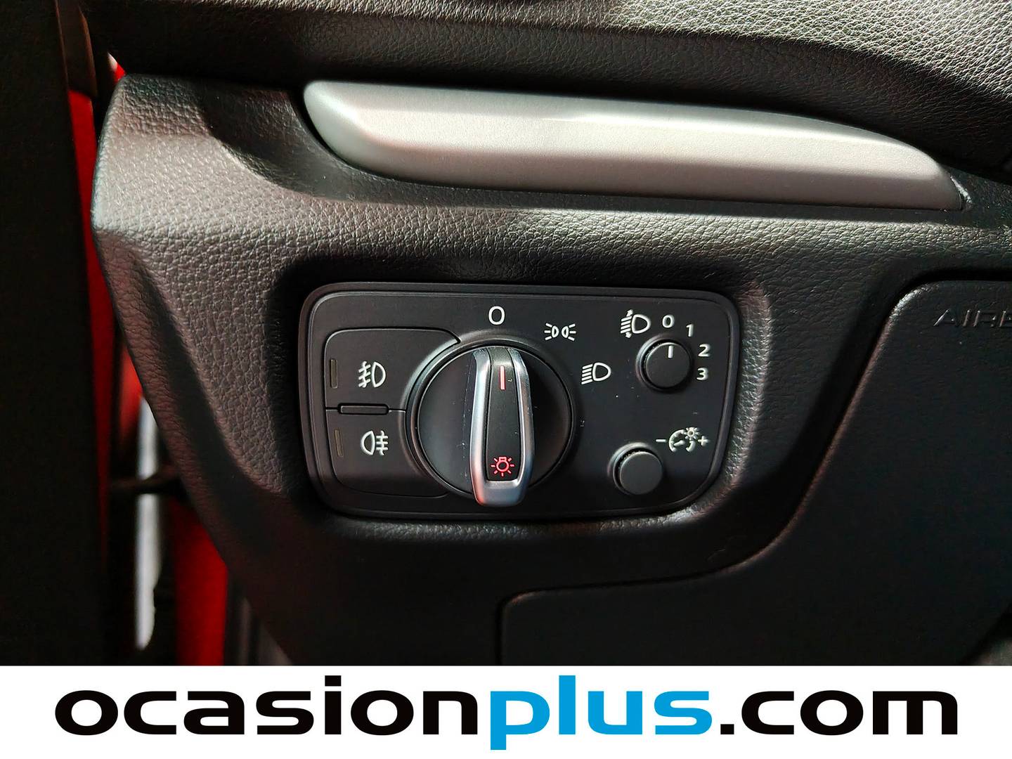 Equipamiento del Audi A3 Audi A3 1.6 TDI Attraction edition (105 CV)