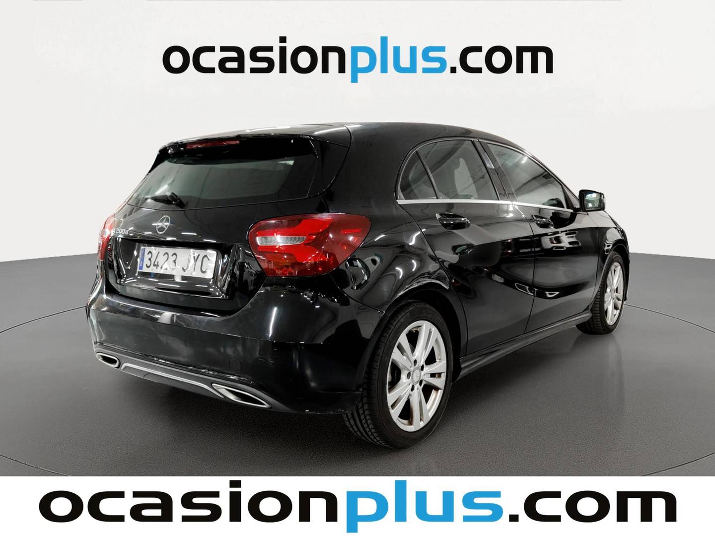 Foto trasera Mercedes Clase A Mercedes-Benz Clase A 200 d (136 CV) derecha