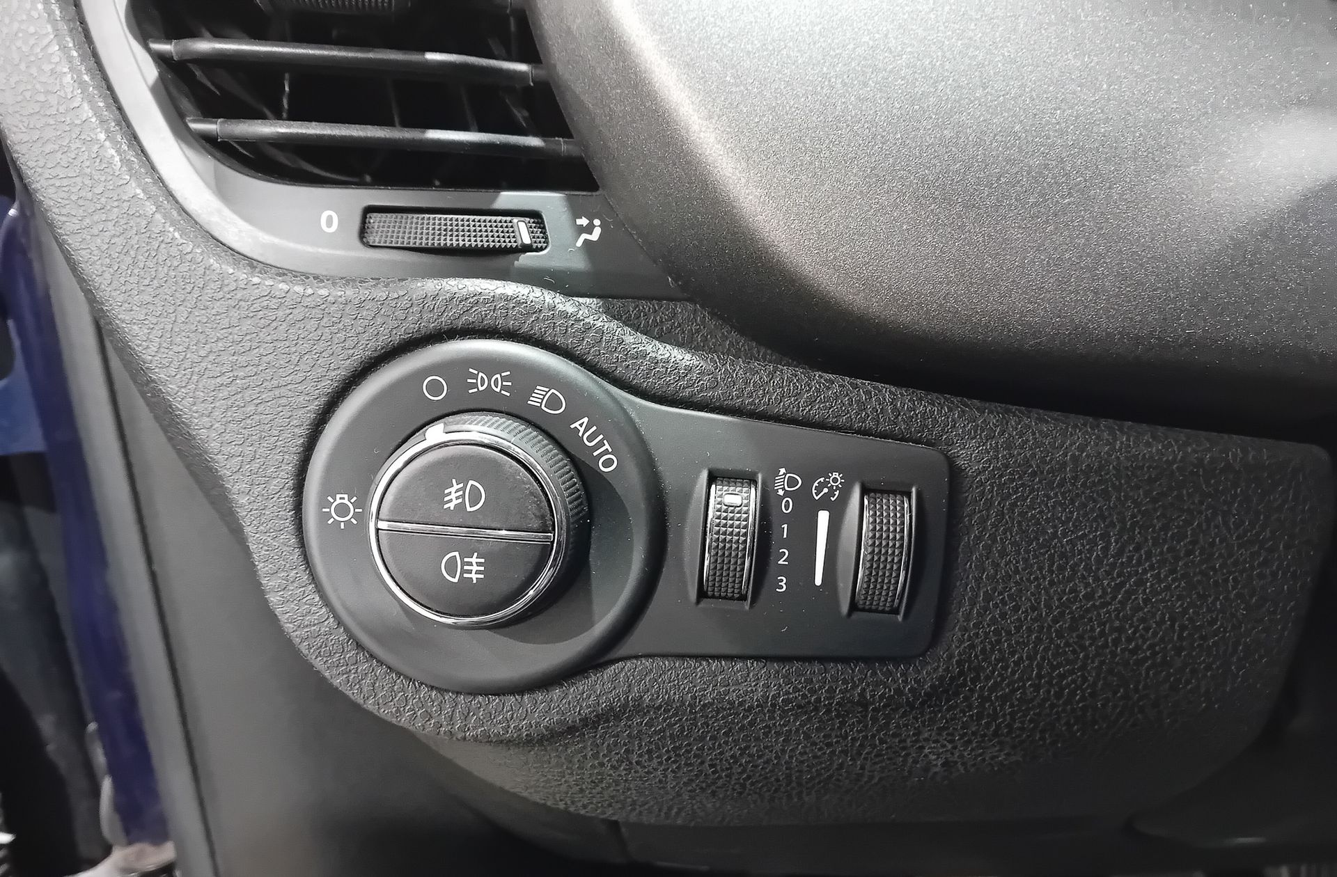 Fiat 500X 1.6 MJT Cross Plus 4x2 - foto 22