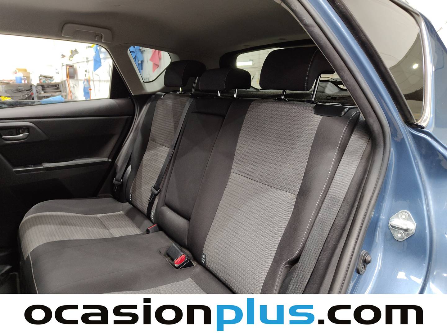 Foto asientos traseros Toyota Auris Toyota Auris 140H Hybrid Feel! (136 CV)