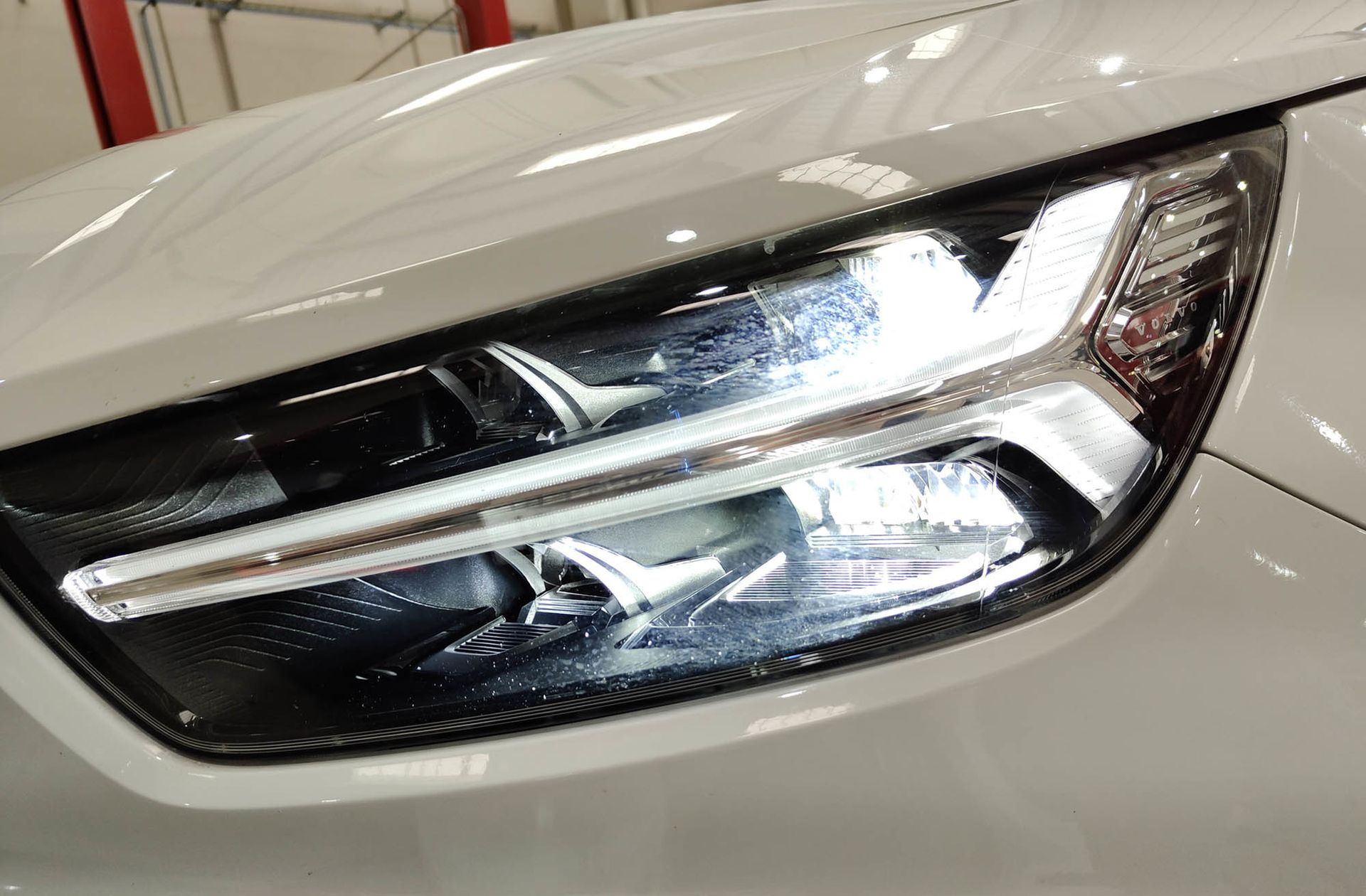 Volvo XC40 D3 Business Plus - foto 14