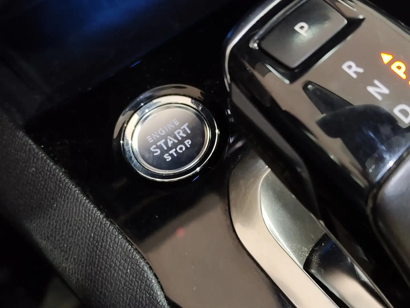 Foto Peugeot 3008 Peugeot 3008 BlueHDI 130 S&S Allure EAT8 (130 CV)