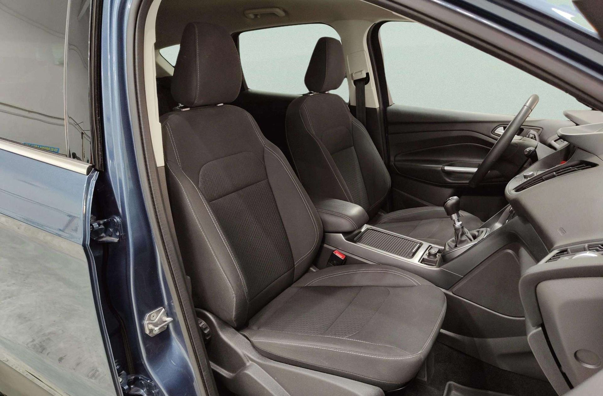 Ford Kuga 1.5 EcoBoost Trend+ 4x2 - foto 19