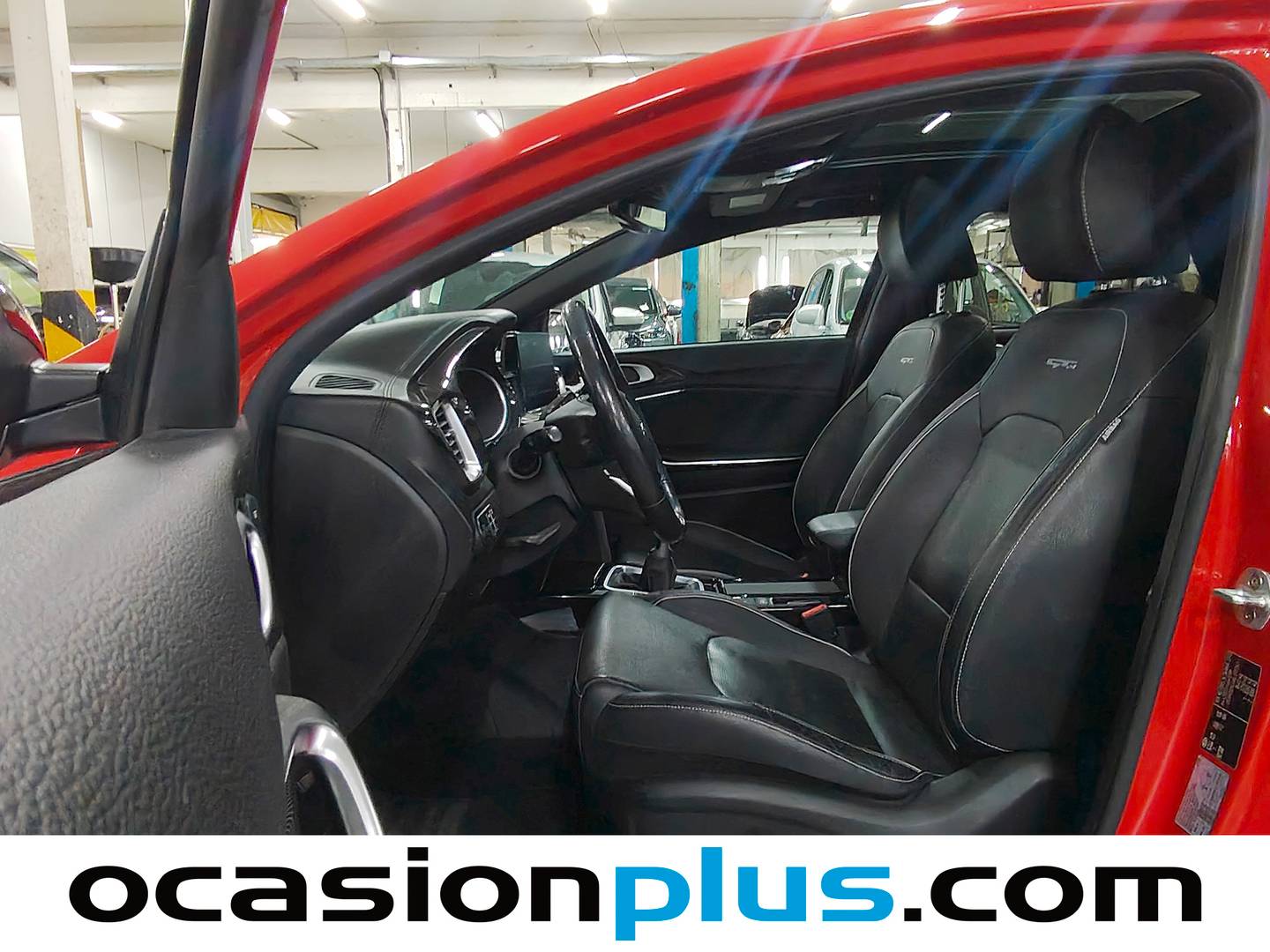 Foto asientos delanteros KIA ProCeed KIA ProCeed 1.4 T-GDI GT Line (140 CV)