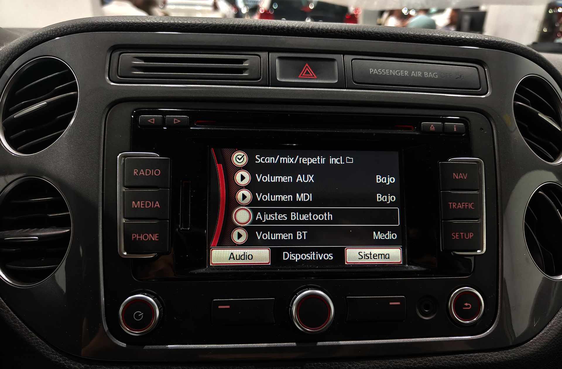 Volkswagen Tiguan T1 2.0 TDI BMT - foto 26