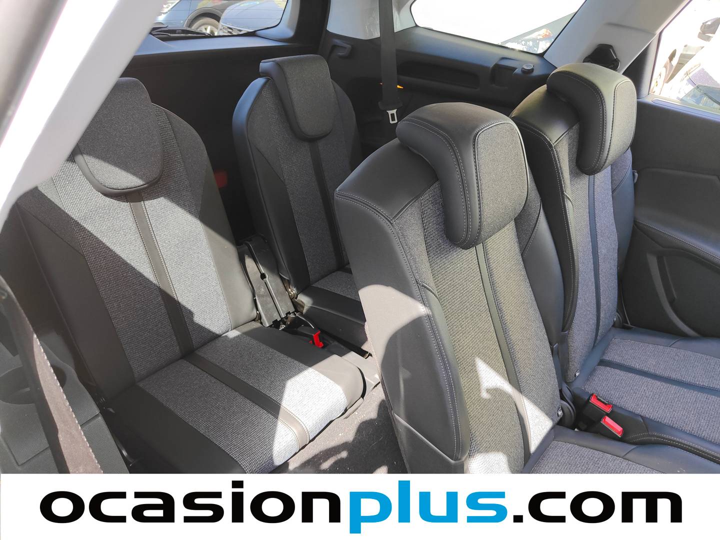 Peugeot 5008 Peugeot 5008 PureTech 130 S&S Allure (130 CV) 7 Plazas km 0