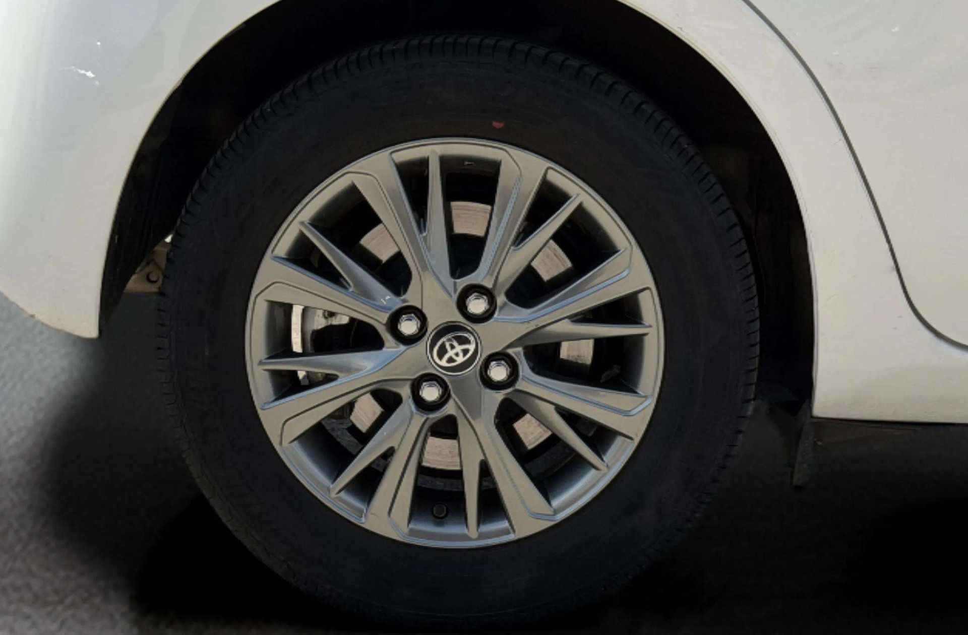 Toyota Yaris 1.5 Active - foto 26