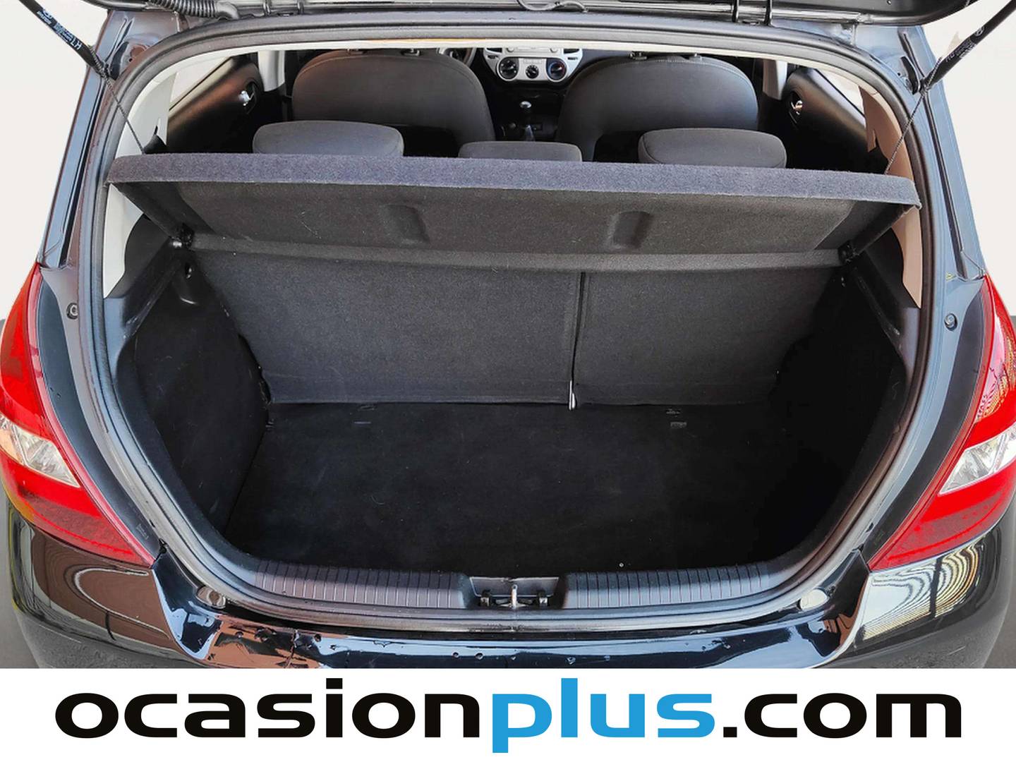 Foto asientos delanteros Hyundai i20 Hyundai i20 1.2 Classic AA Key (78 CV)