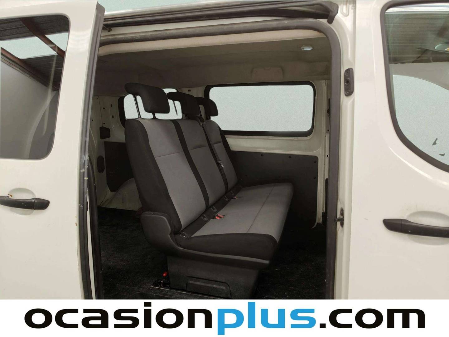 Foto asientos traseros Peugeot Expert Peugeot Expert Combi BlueHDi 120 S&S Standard (120 CV)