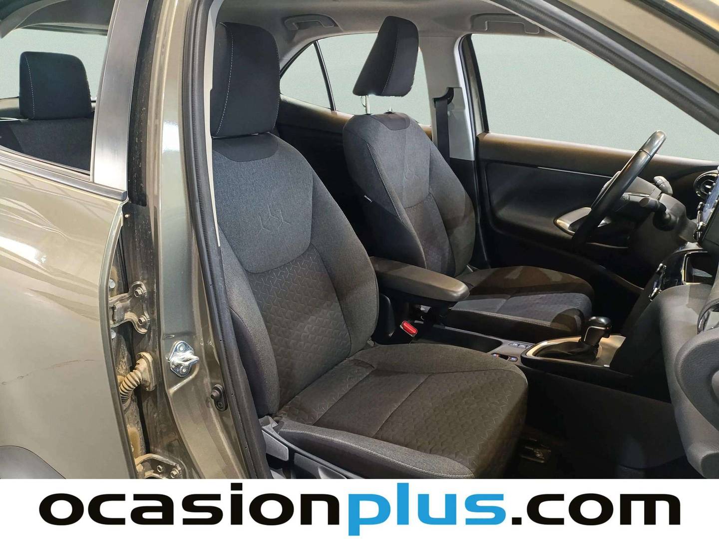 Toyota Yaris Cross Toyota Yaris Cross 120H Business plus (116 CV) km 0