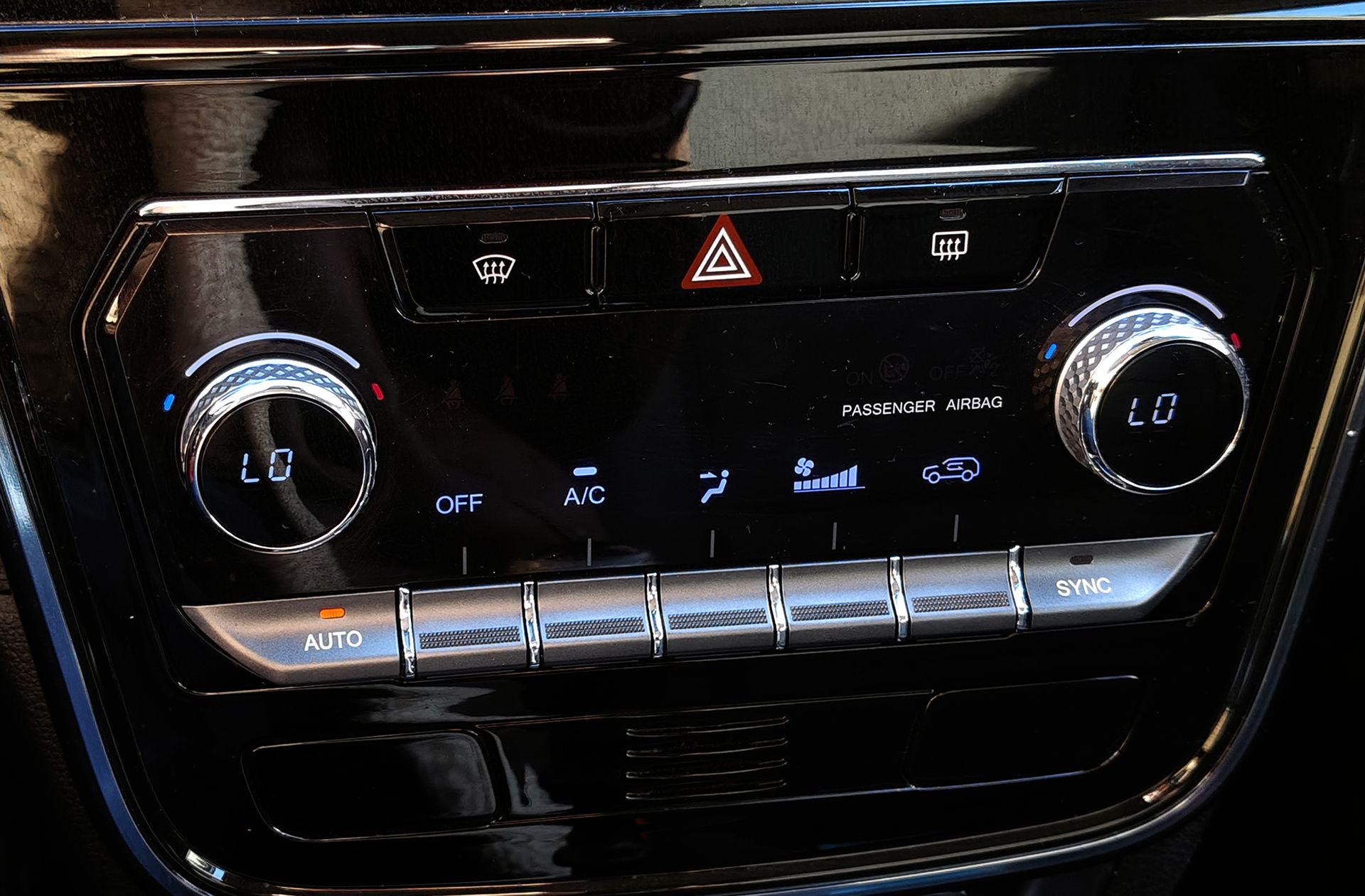 SsangYong Tivoli G12T Urban Plus - foto 30