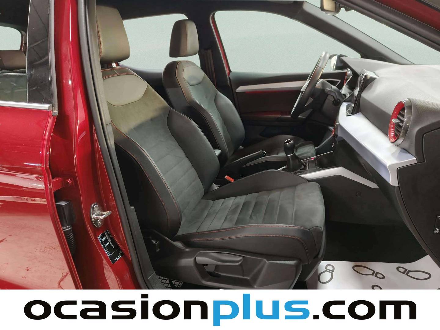 Seat Arona SEAT Arona 1.0 TSI S&S FR Plus (110 CV) manual