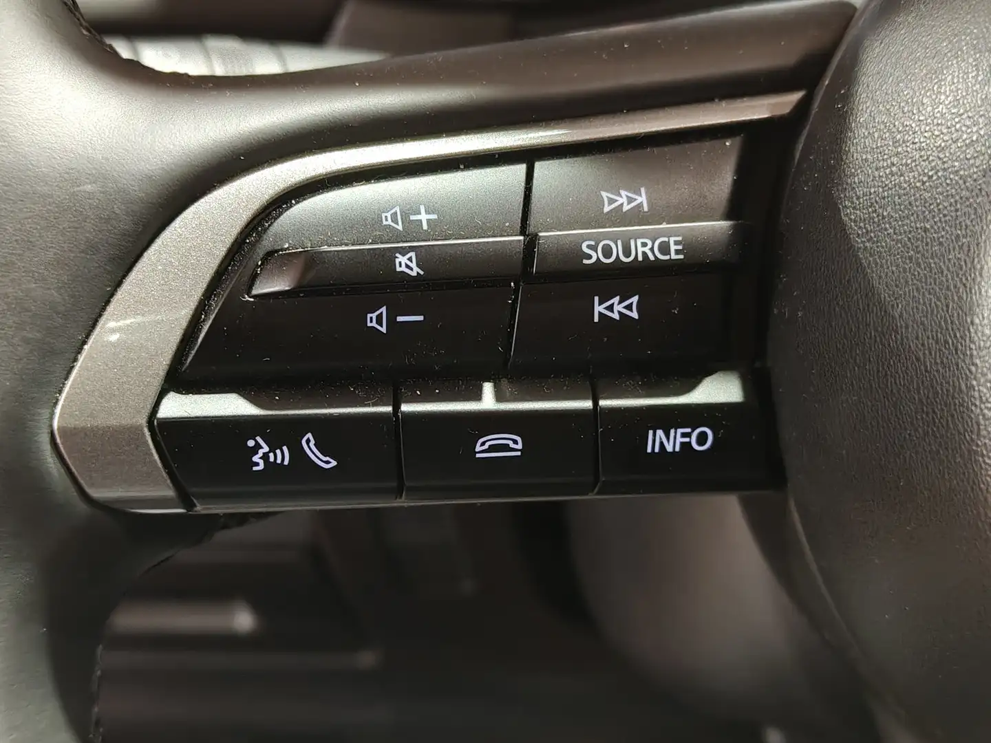 Foto Mazda CX-30 Mazda CX-30 e-SKY G MHEV Prime-line (140 CV)