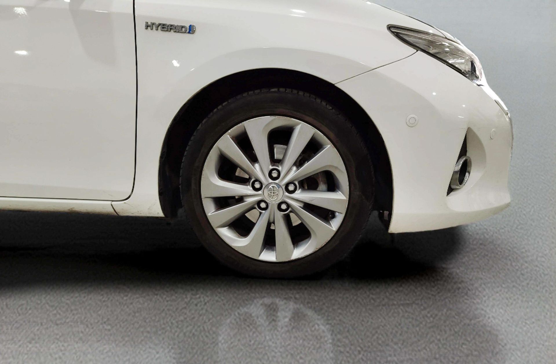 Toyota Auris Hybrid Advance - foto 35