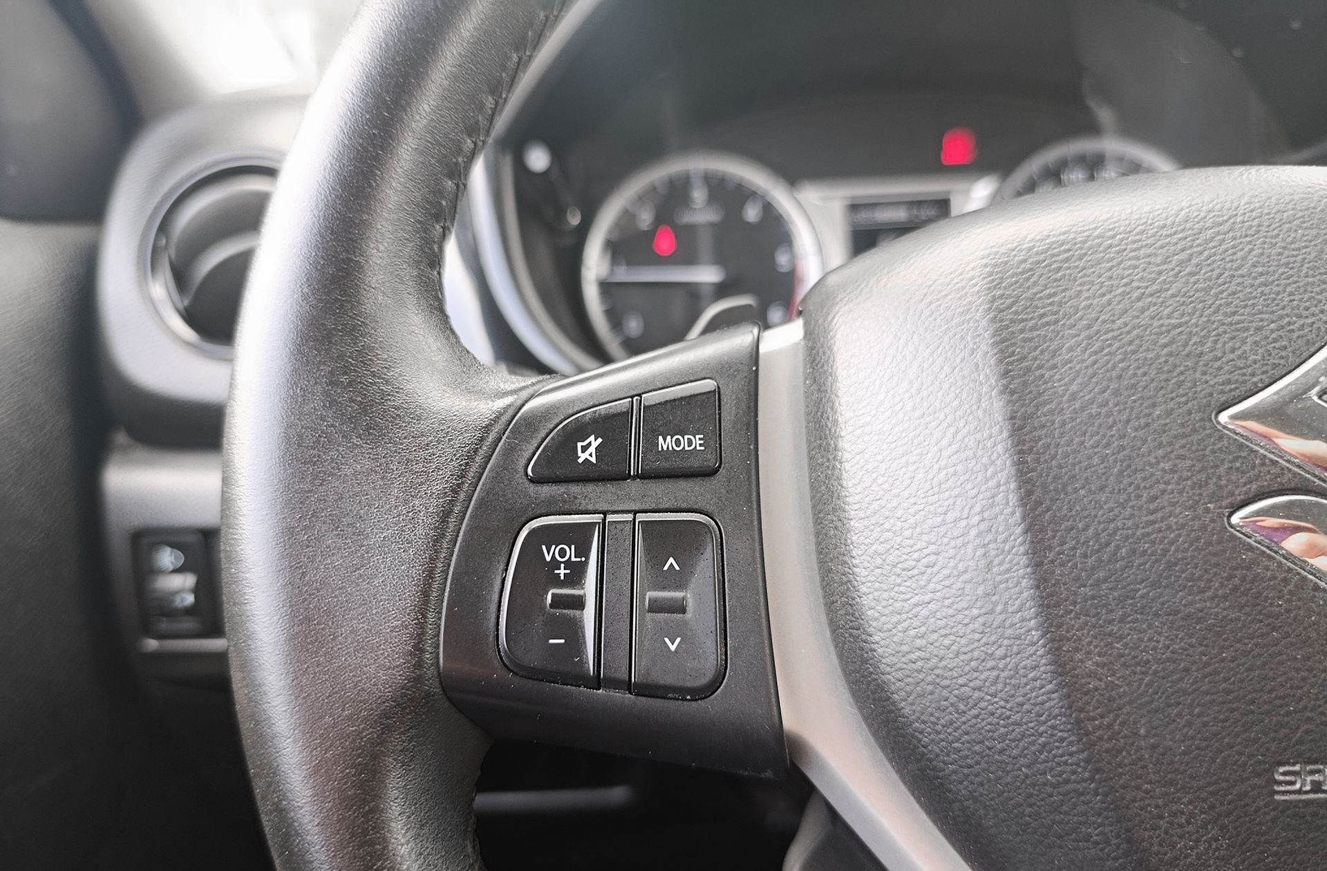 Suzuki Vitara 1.6 Ddis GLE 4WD - foto 28