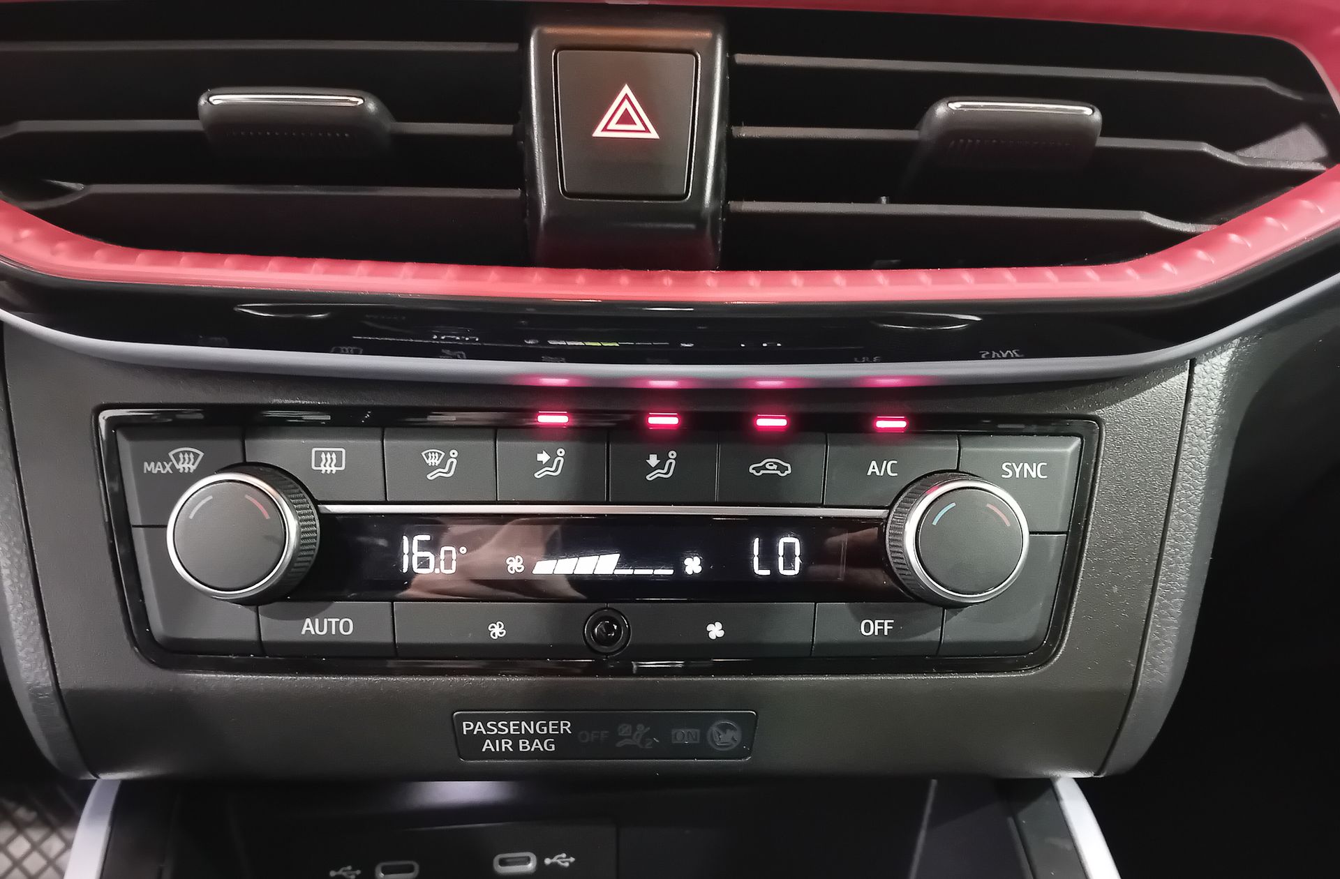 SEAT Arona 1.5 TSI FR XL DSG - foto 33