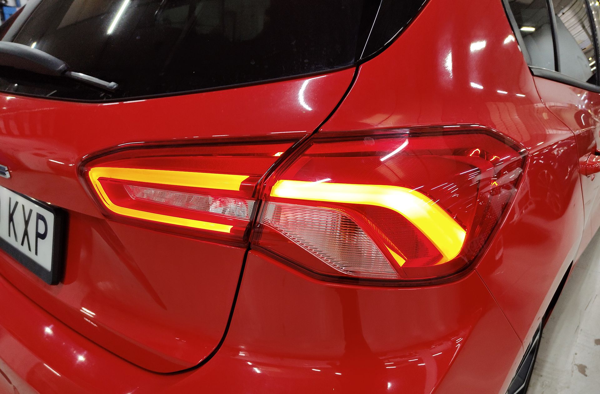 Ford Focus 1.0 EcoBoost ST-Line - foto 17