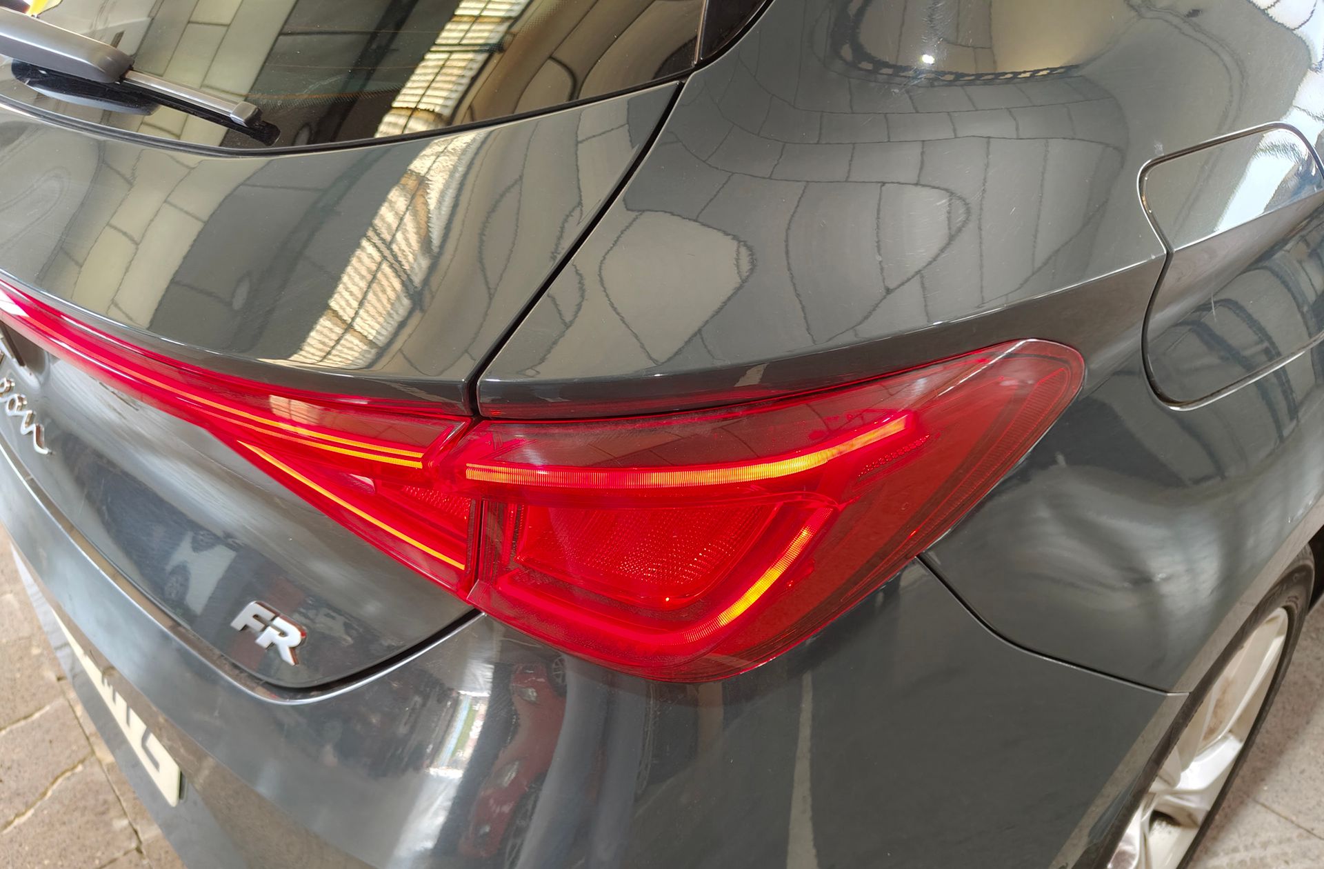 SEAT León 1.5 TSI FR 25 Aniversario - foto 16