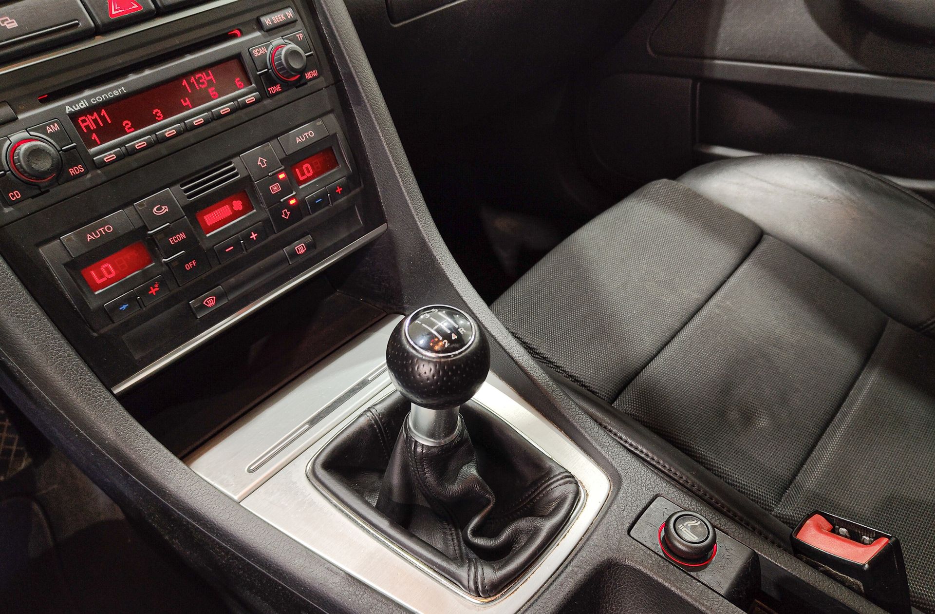 Audi A4 1.8 T Pack S-Line - foto 5
